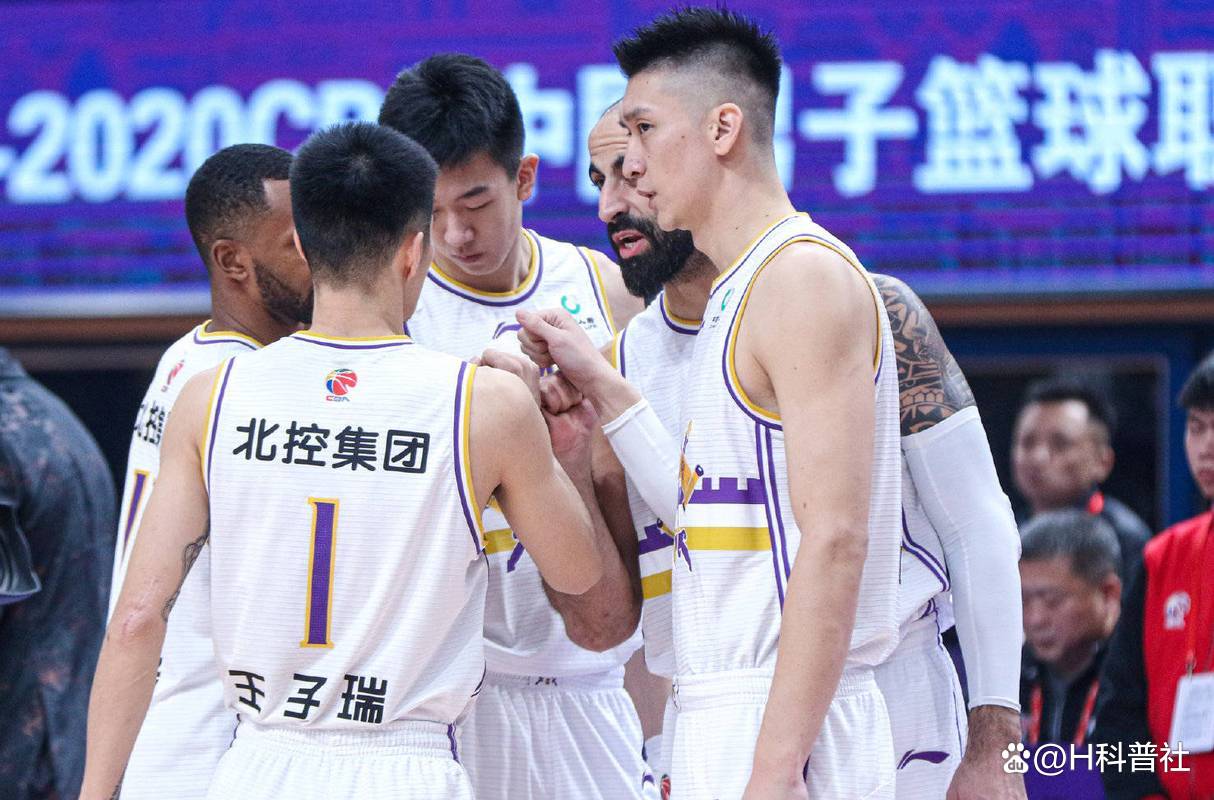 关于顶级球队对决赛场，热力激战在即让人期待的信息